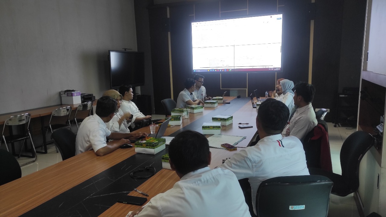 Diskominfo Hadiri Rapat Penyelenggaraan Perizinan Terkait SOP dan Standar Pelayanan di DPMPTSP Kota Semarang